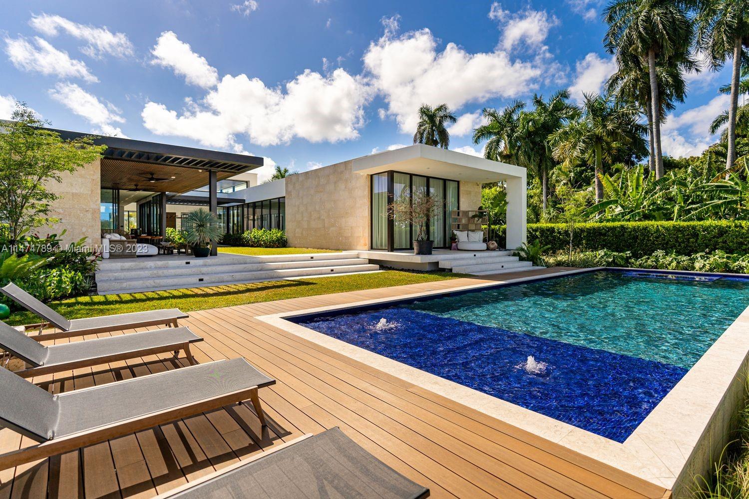 AQUA MARINE - Residential