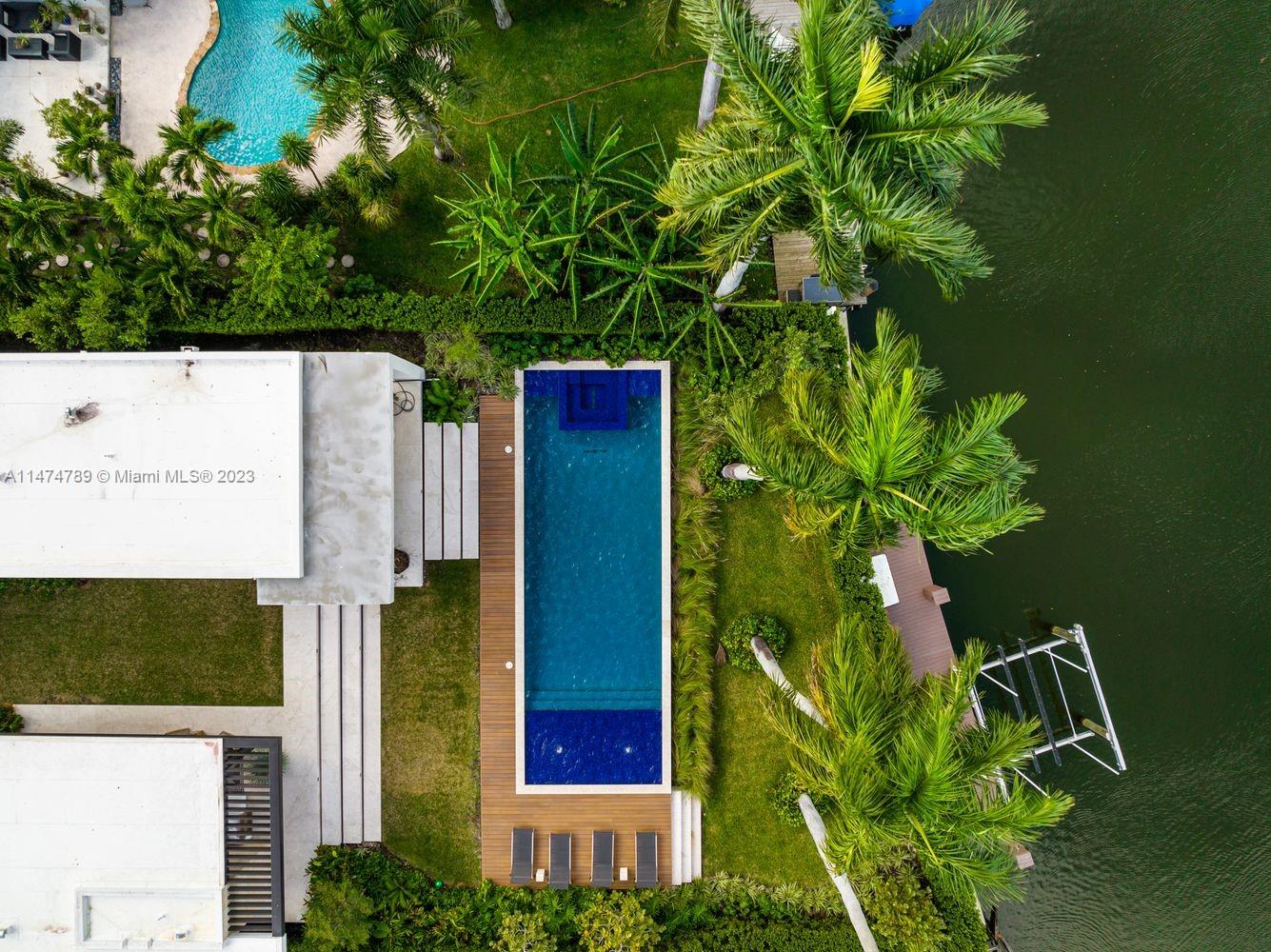 AQUA MARINE - Residential