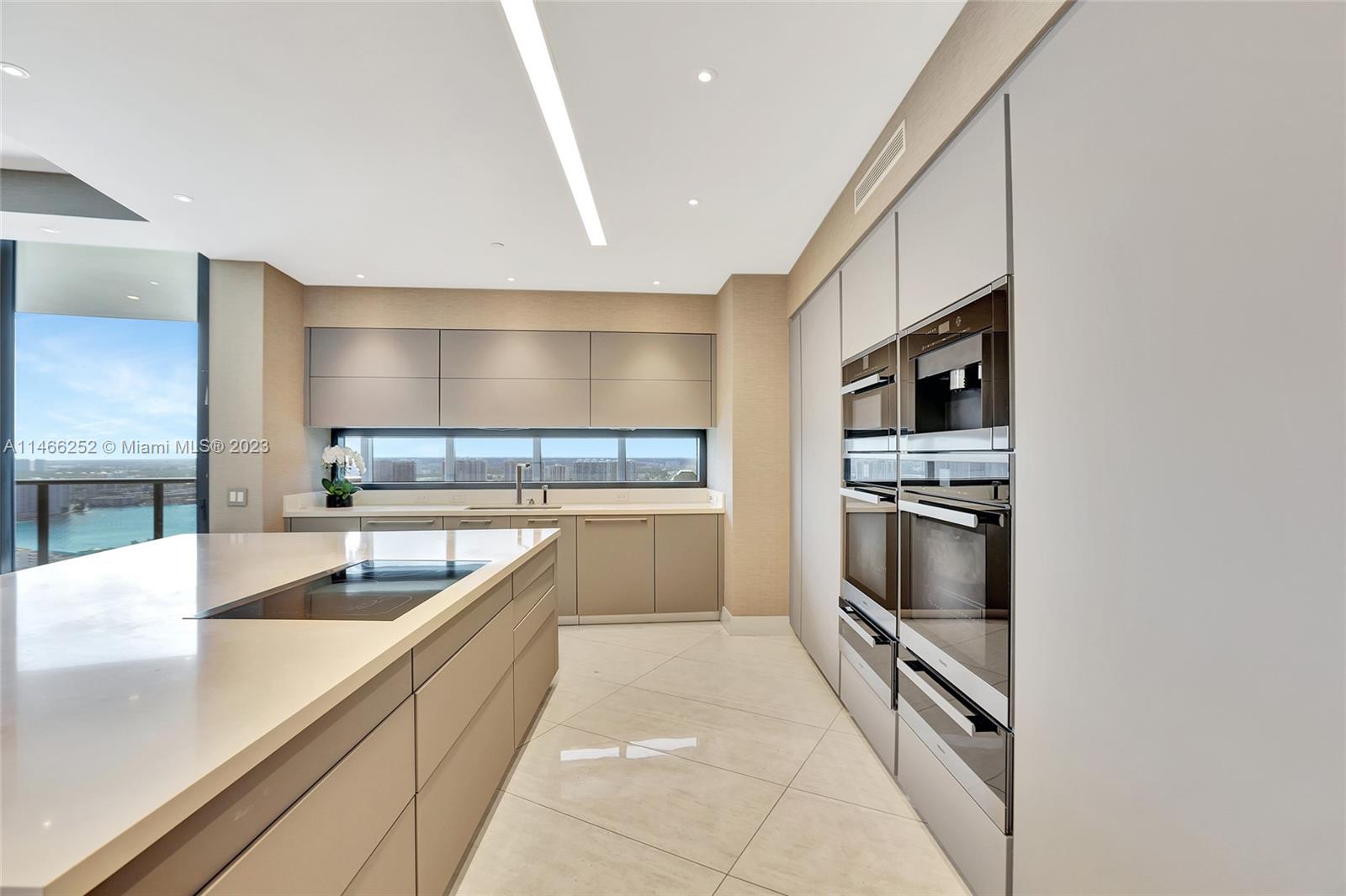 18555 COLLINS AVENUE COND - Residential