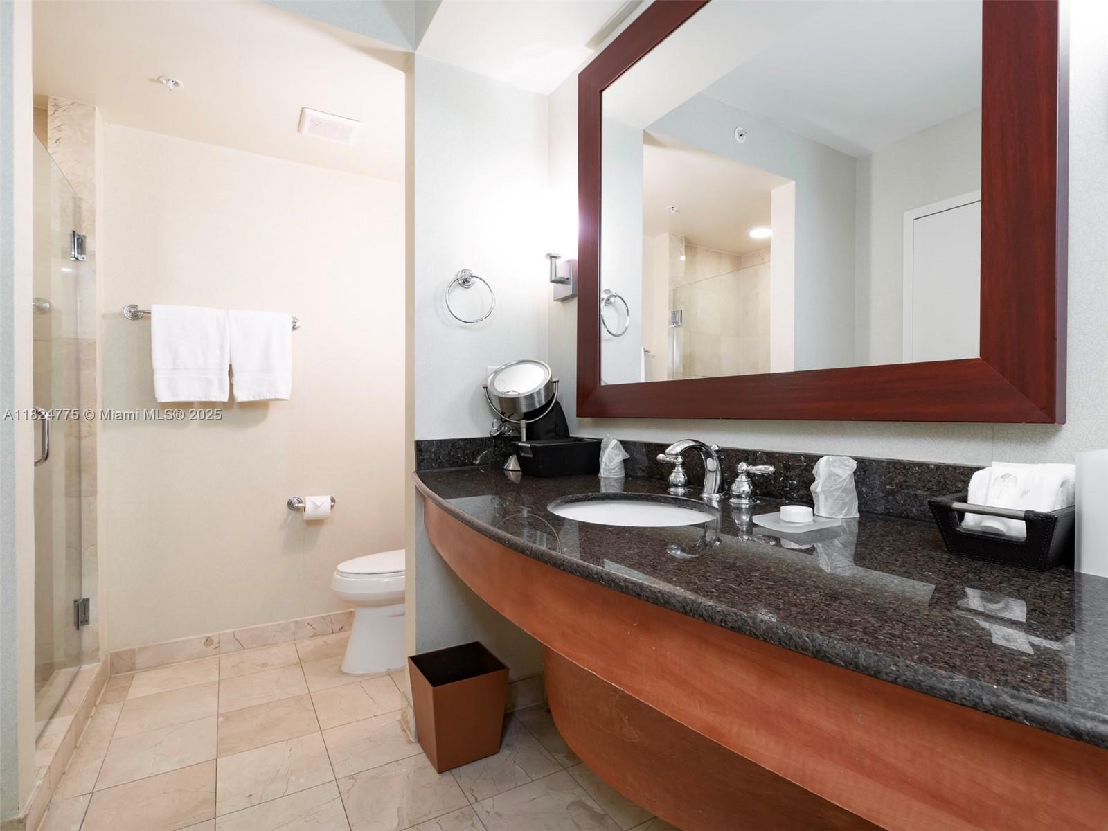 TRUMP INTERNATIONAL SONES - Residential