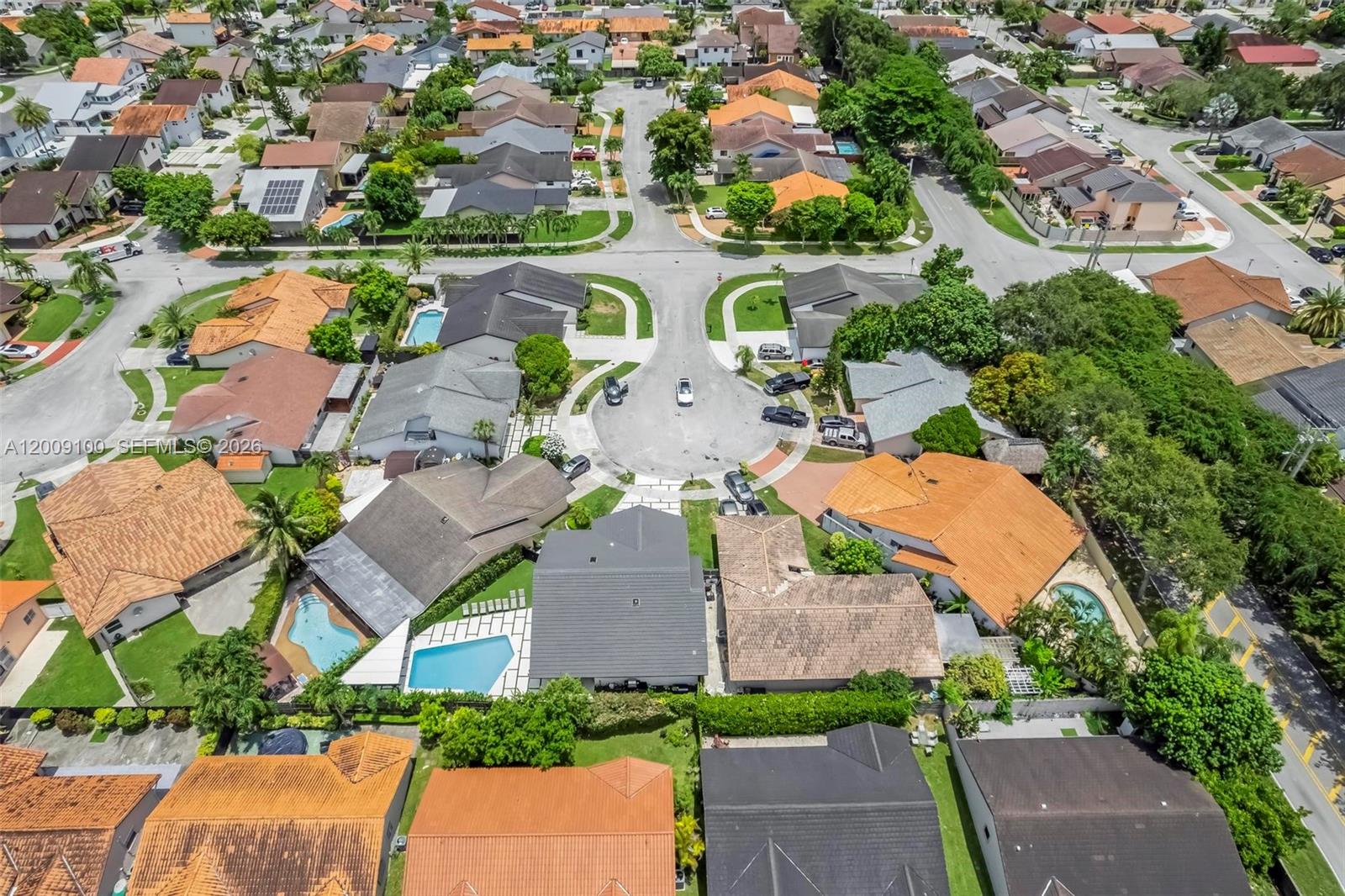 KENDALL KINGDOM - Residential