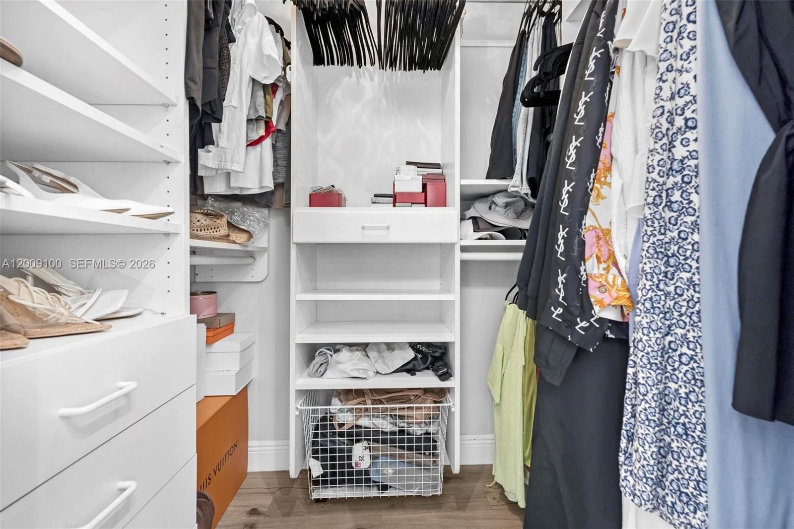 KENDALL KINGDOM - Residential