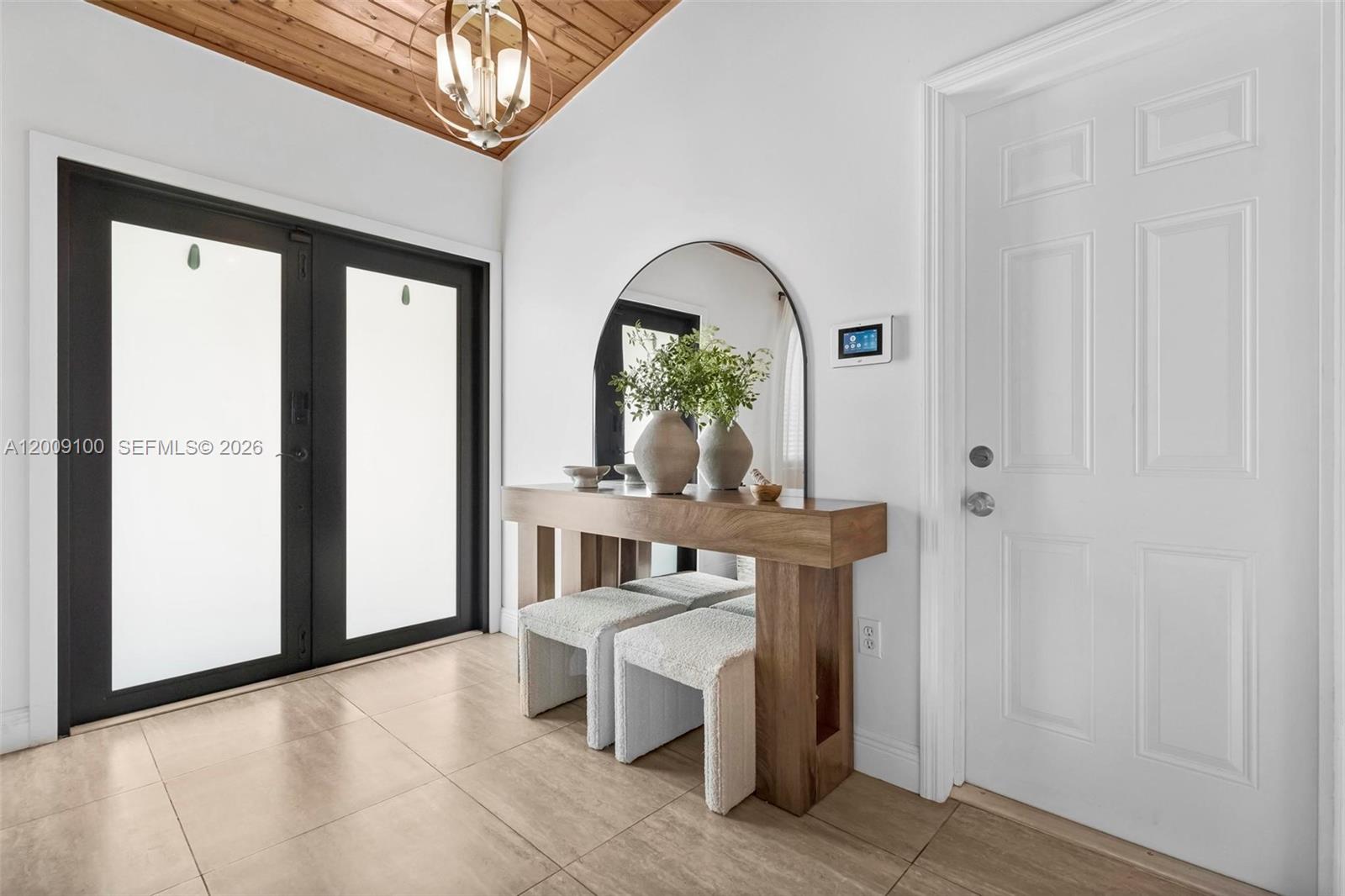 KENDALL KINGDOM - Residential