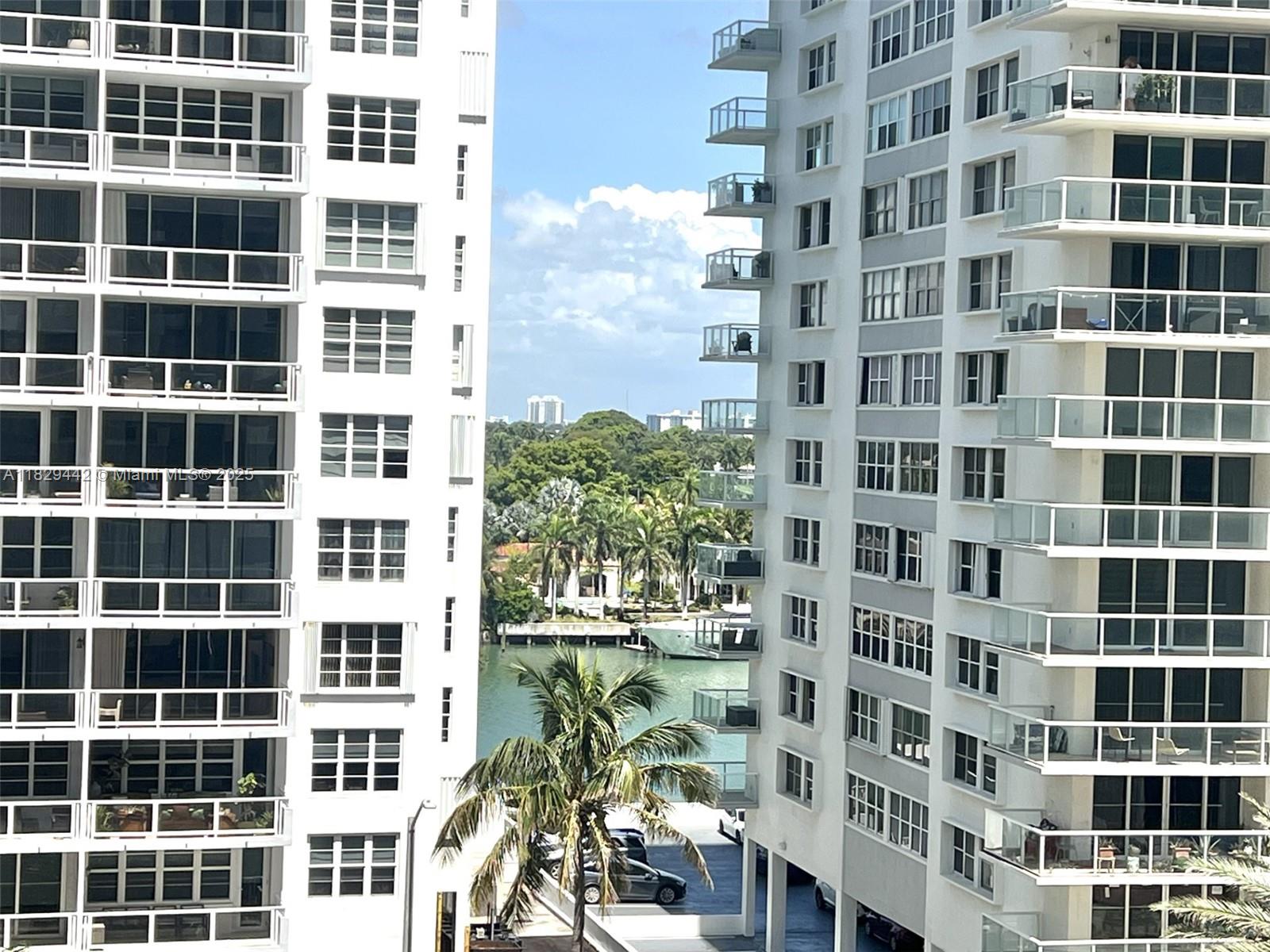 LEXCELLENCE CONDO - Residential