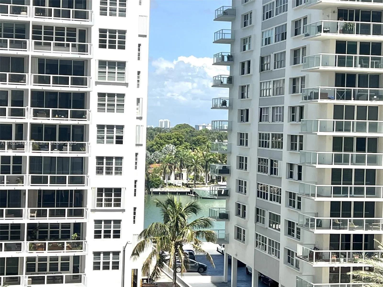 Miami Beach, Florida 33140, United States, 2 Bedrooms Bedrooms, ,2 BathroomsBathrooms,Residential,Active,159553