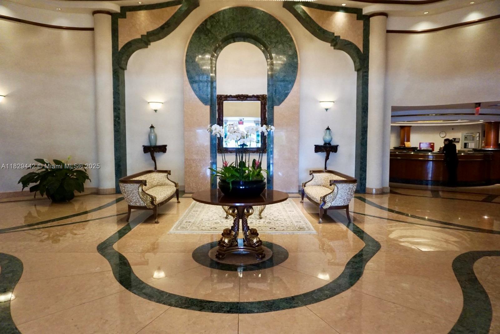 5757 Collins Ave 803, Miami Beach, FL, 33140/$799,000 2 5757 Collins Ave 803
