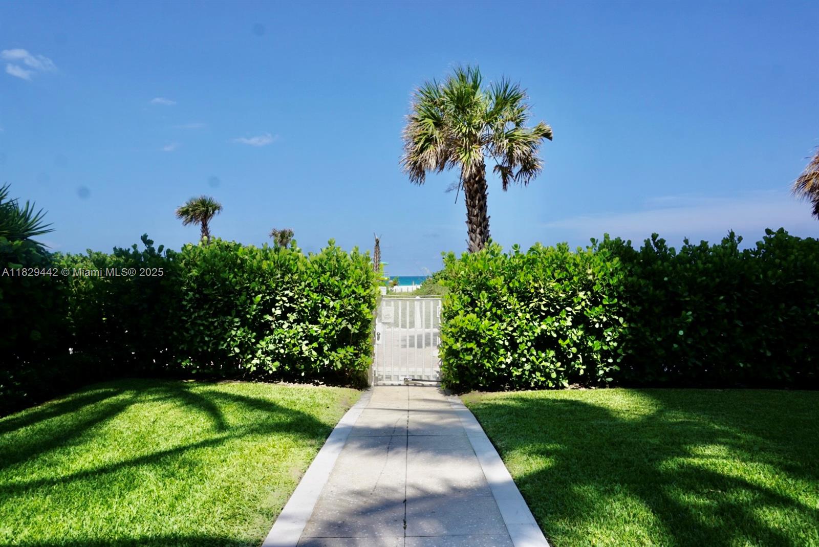 LEXCELLENCE CONDO - Residential