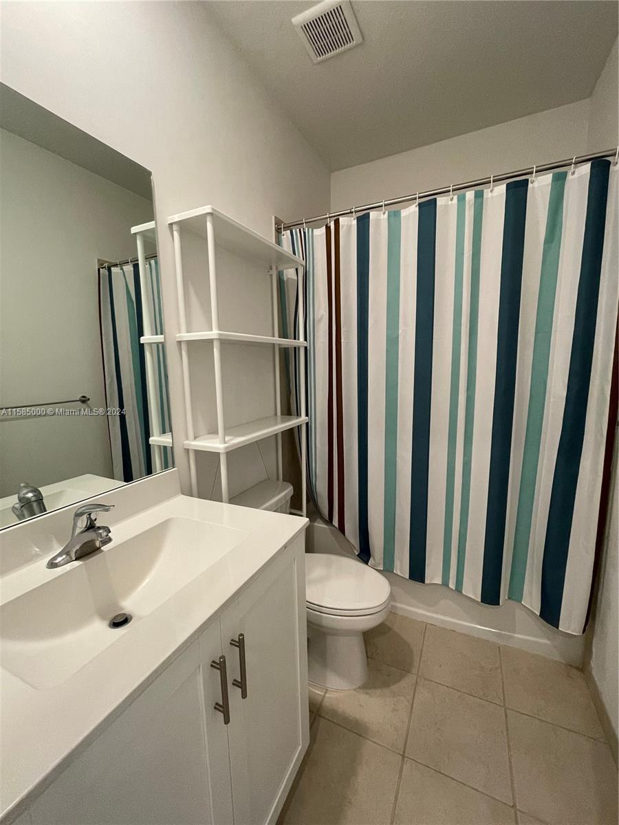 VIA VENTURA NEIGHBORHOOD - Residential Lease