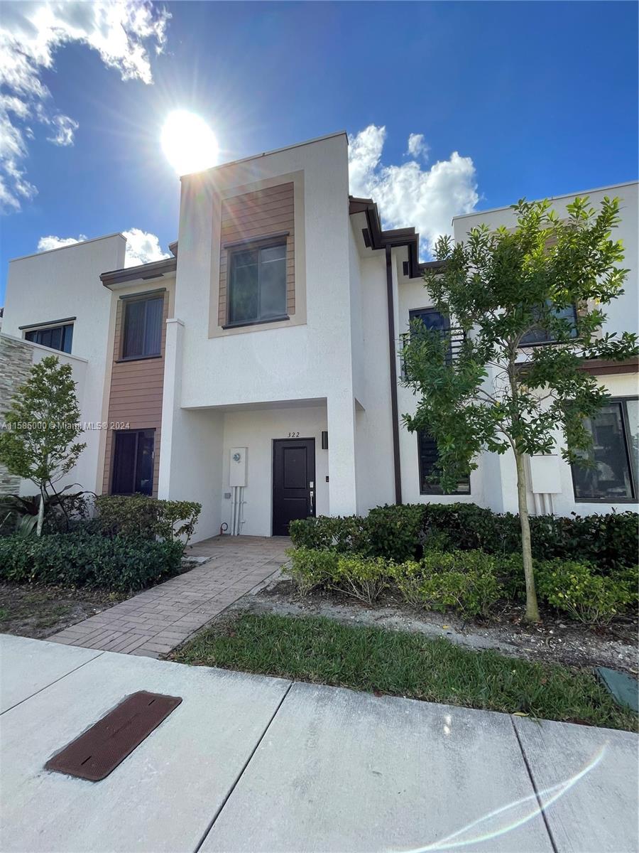 VIA VENTURA NEIGHBORHOOD - Residential Lease