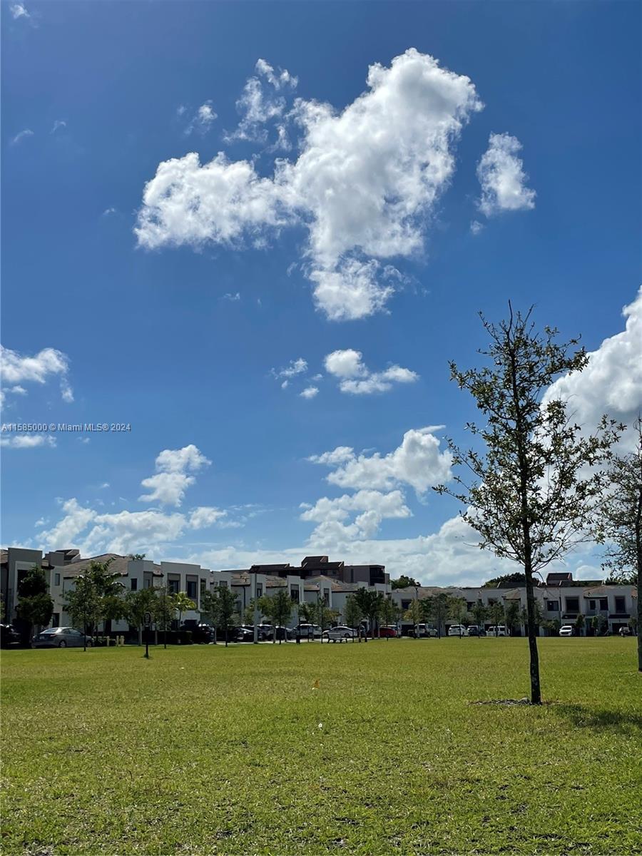 VIA VENTURA NEIGHBORHOOD - Residential Lease
