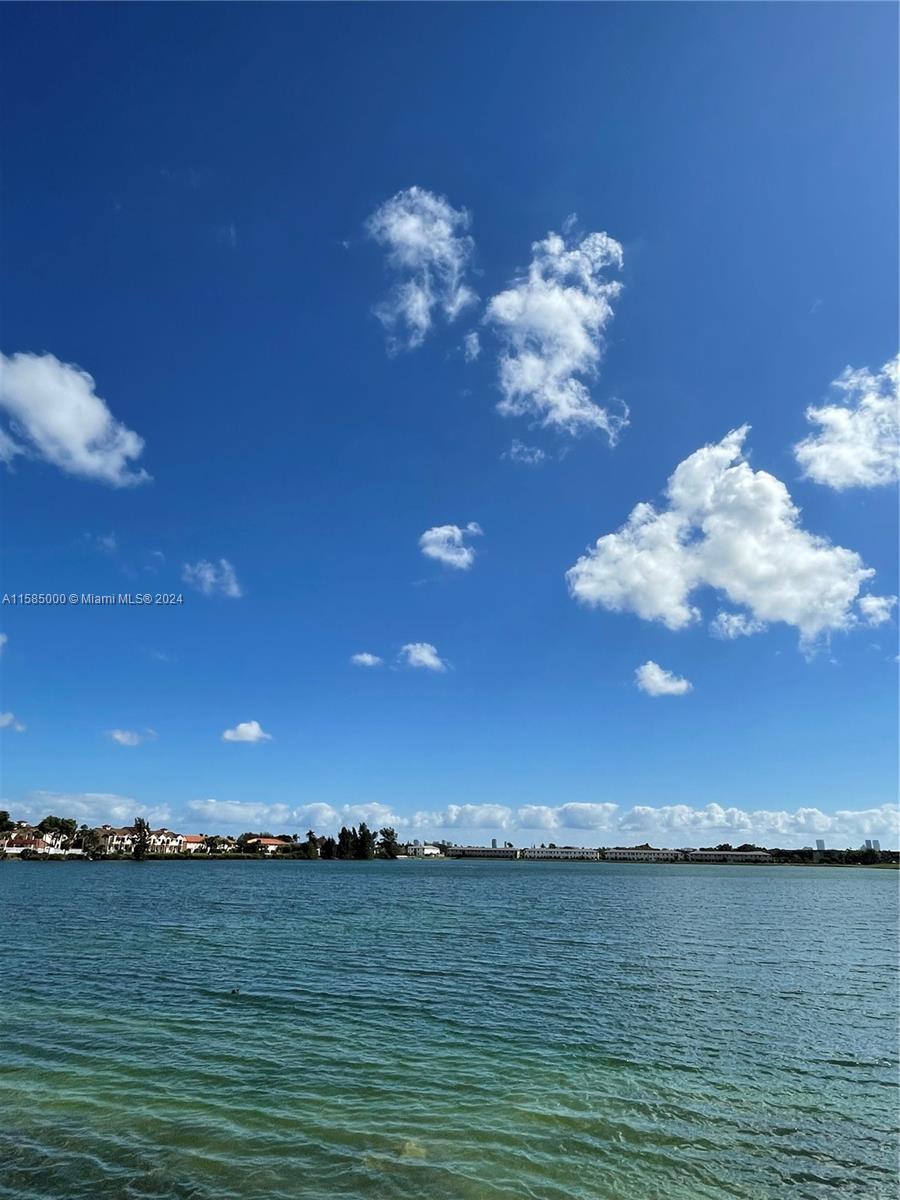 VIA VENTURA NEIGHBORHOOD - Residential Lease