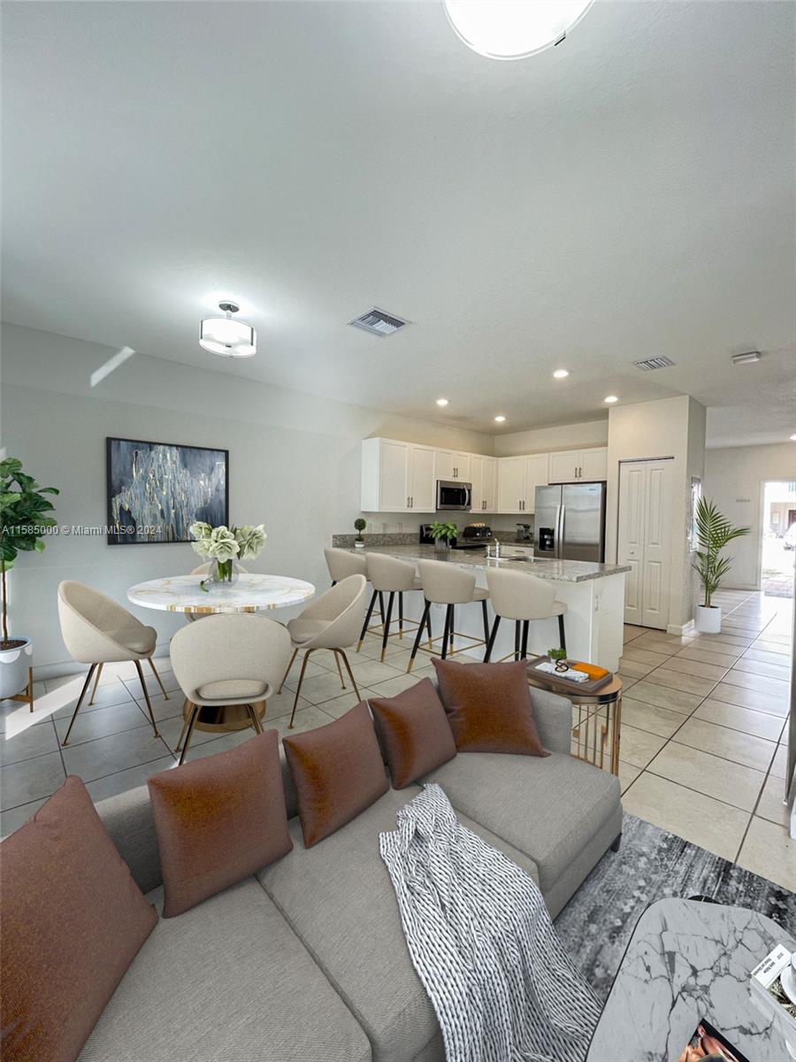 VIA VENTURA NEIGHBORHOOD - Residential Lease