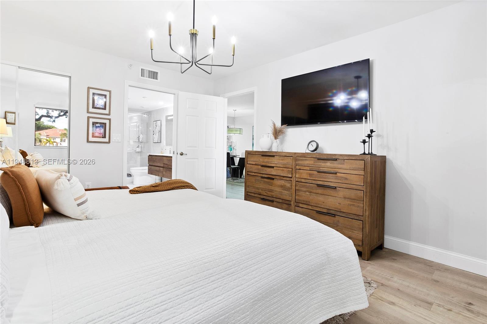 SOUTHAMPTON CONDOMINIUM I - Residential