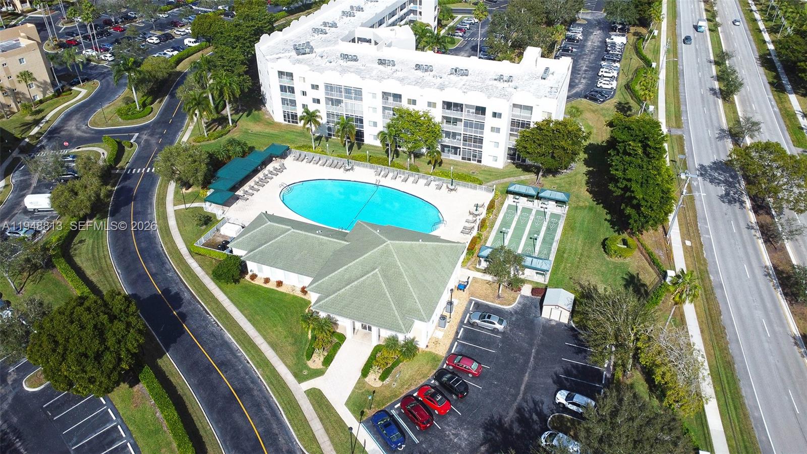 SOUTHAMPTON CONDOMINIUM I - Residential