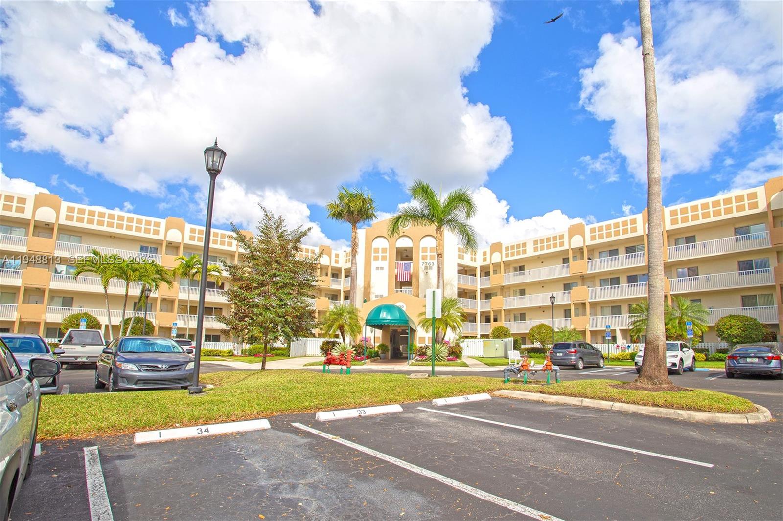 SOUTHAMPTON CONDOMINIUM I - Residential