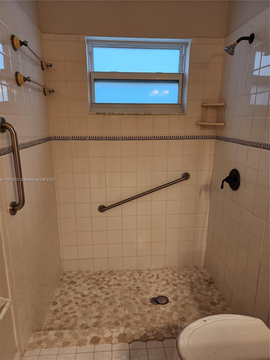 BOULEVARD EAST - Residential Lease
