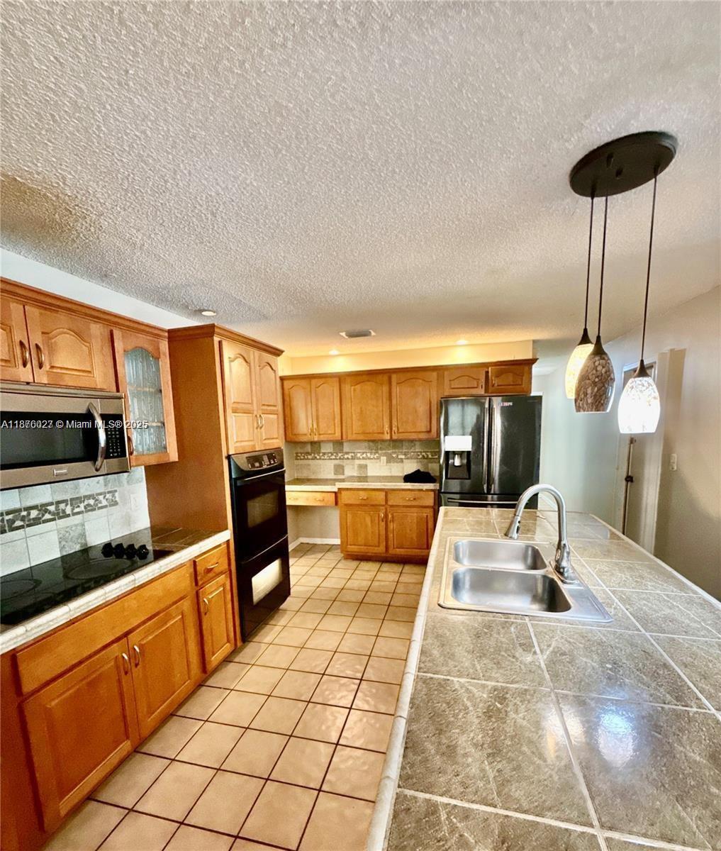 BOULEVARD EAST - Residential Lease