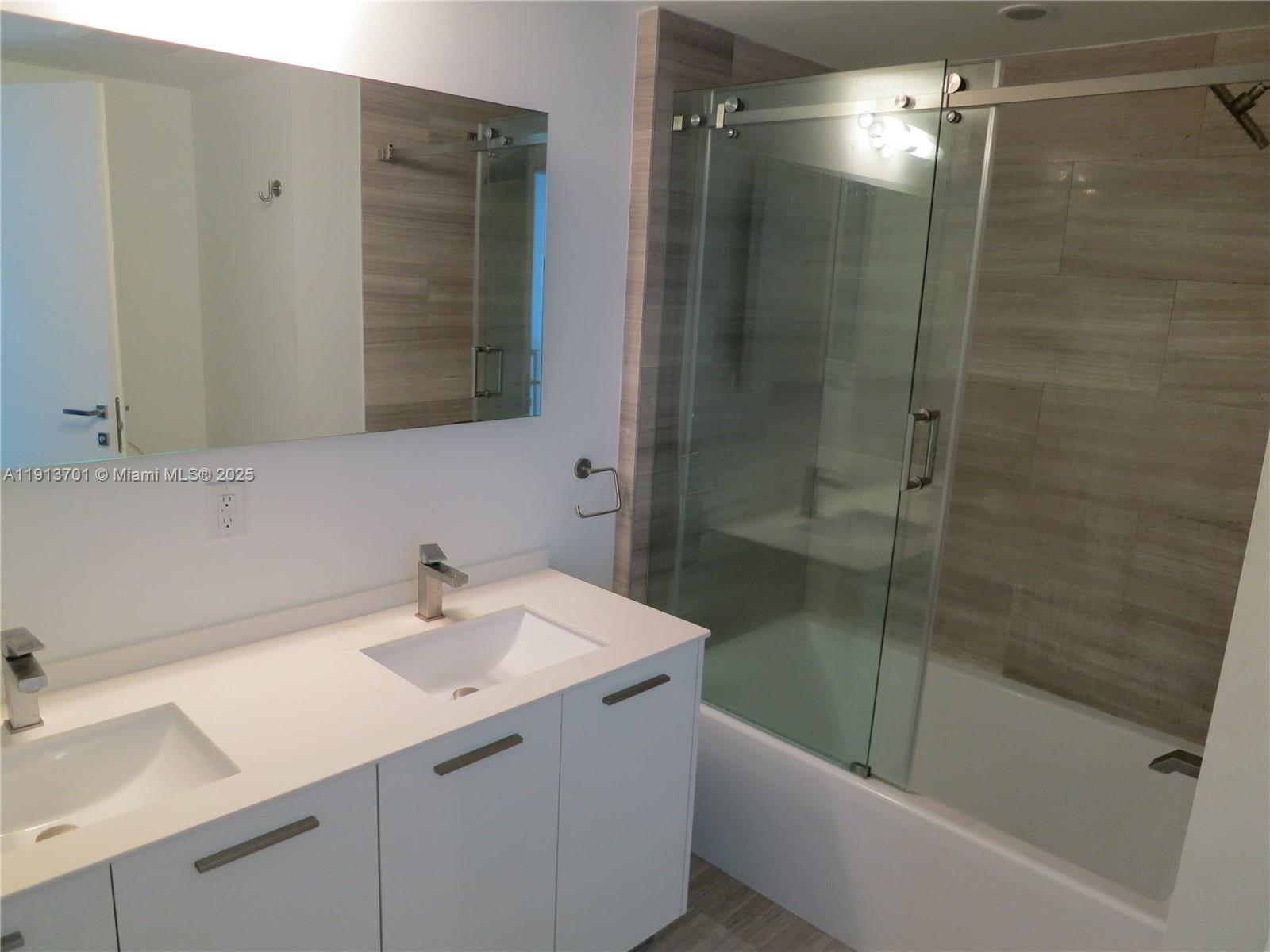 BRICKELLHOUSE - Residential Lease