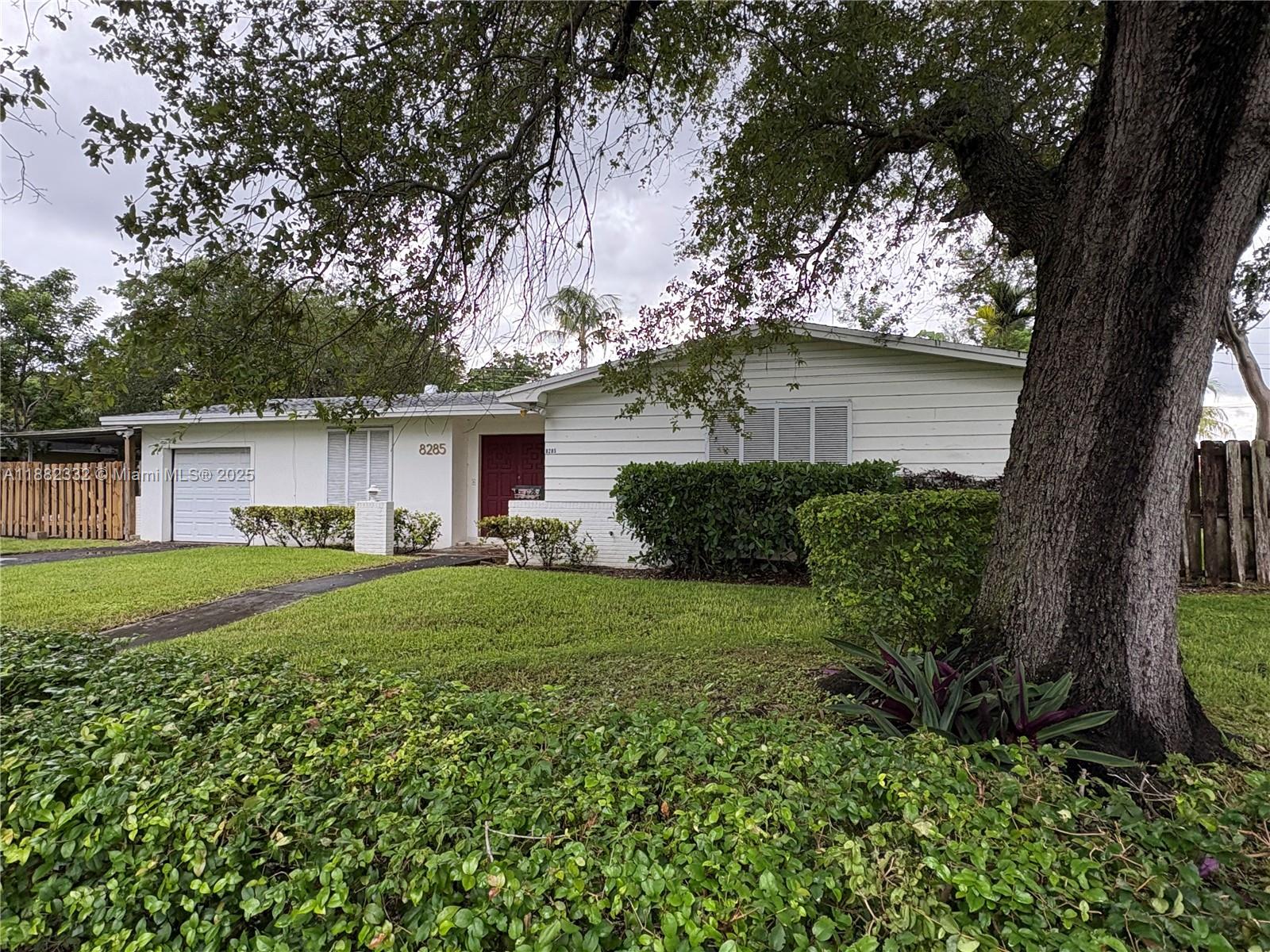 CONTINENTAL HOMES - Residential