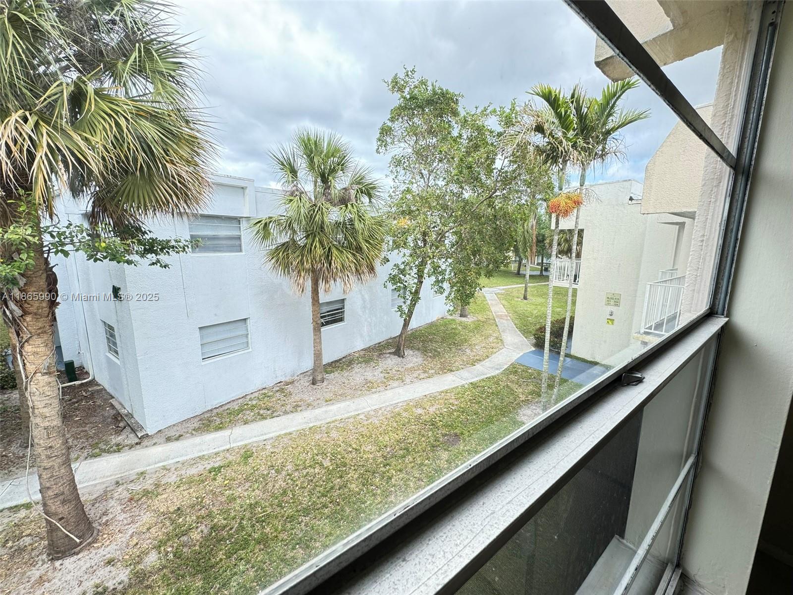 CLEAR LAKE PALMS CONDO - Residential