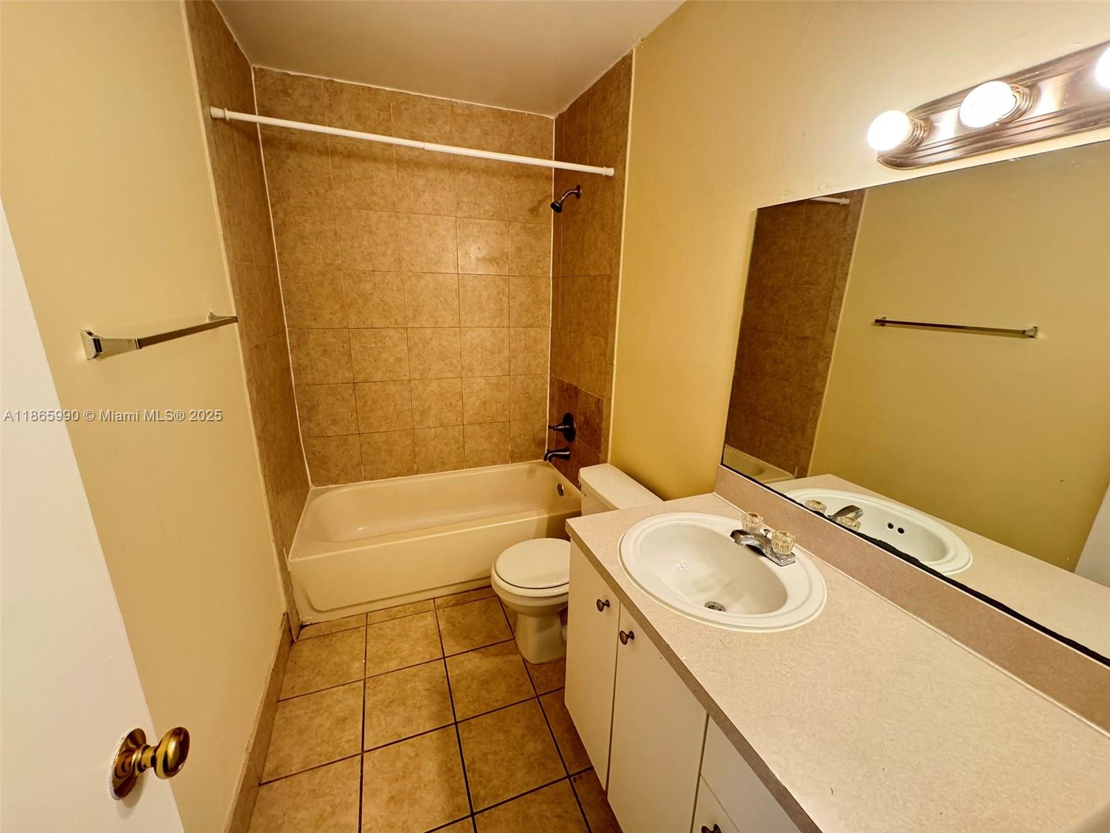 CLEAR LAKE PALMS CONDO - Residential