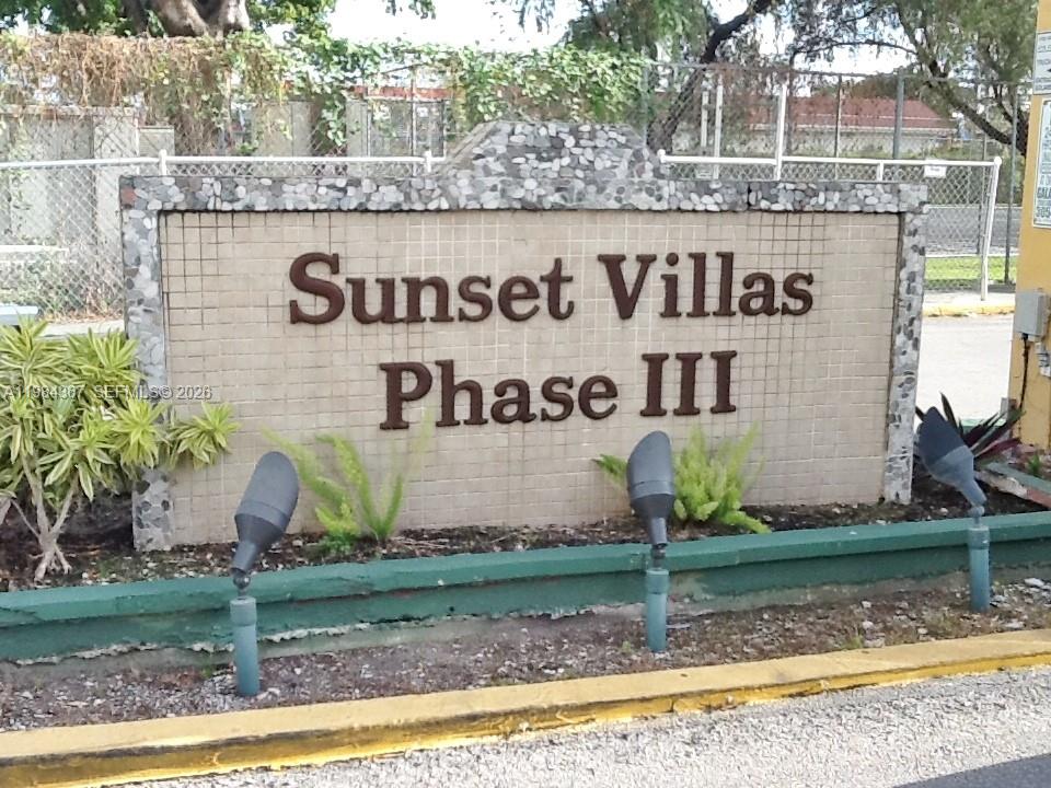 SUNSET VILLAS NO 3 CONDO - Residential