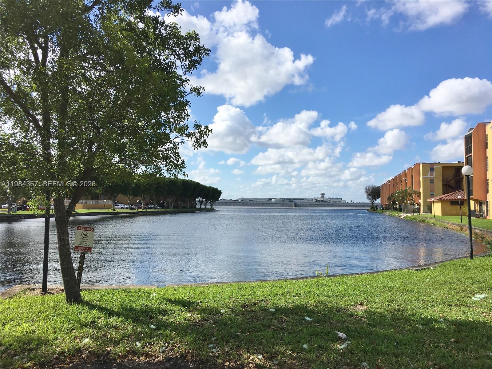 SUNSET VILLAS NO 3 CONDO - Residential