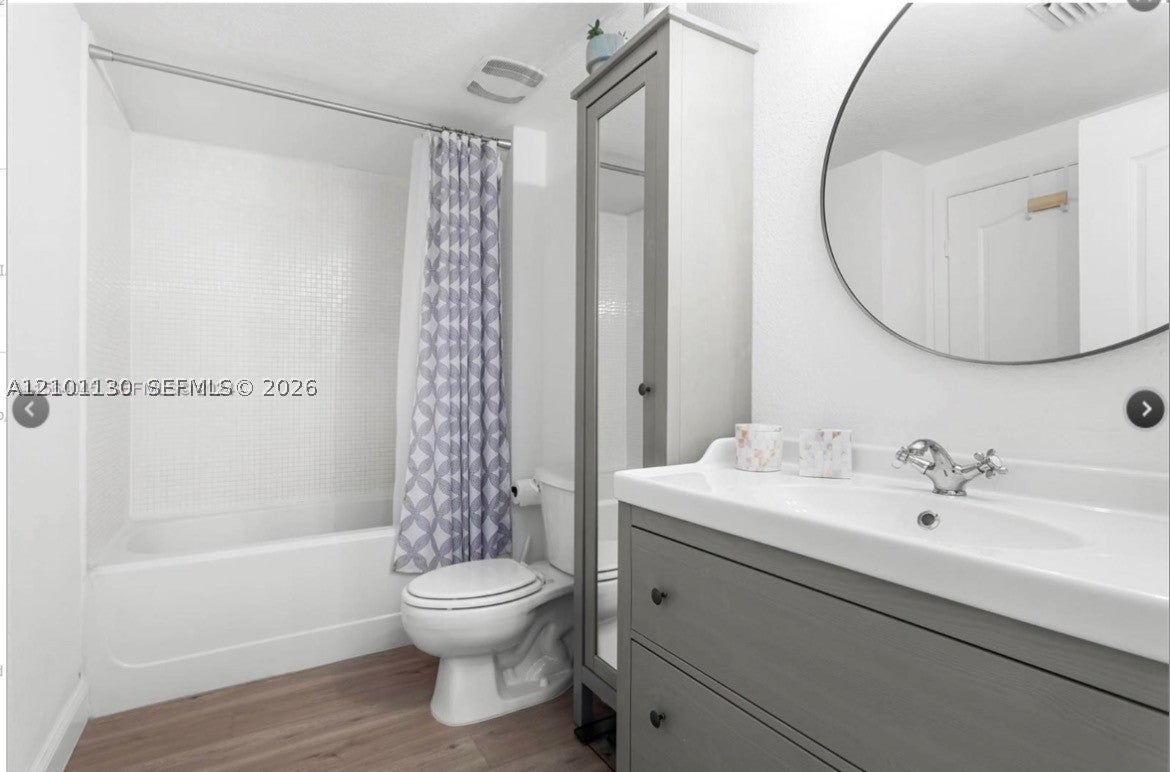 500 NE 29th St 605