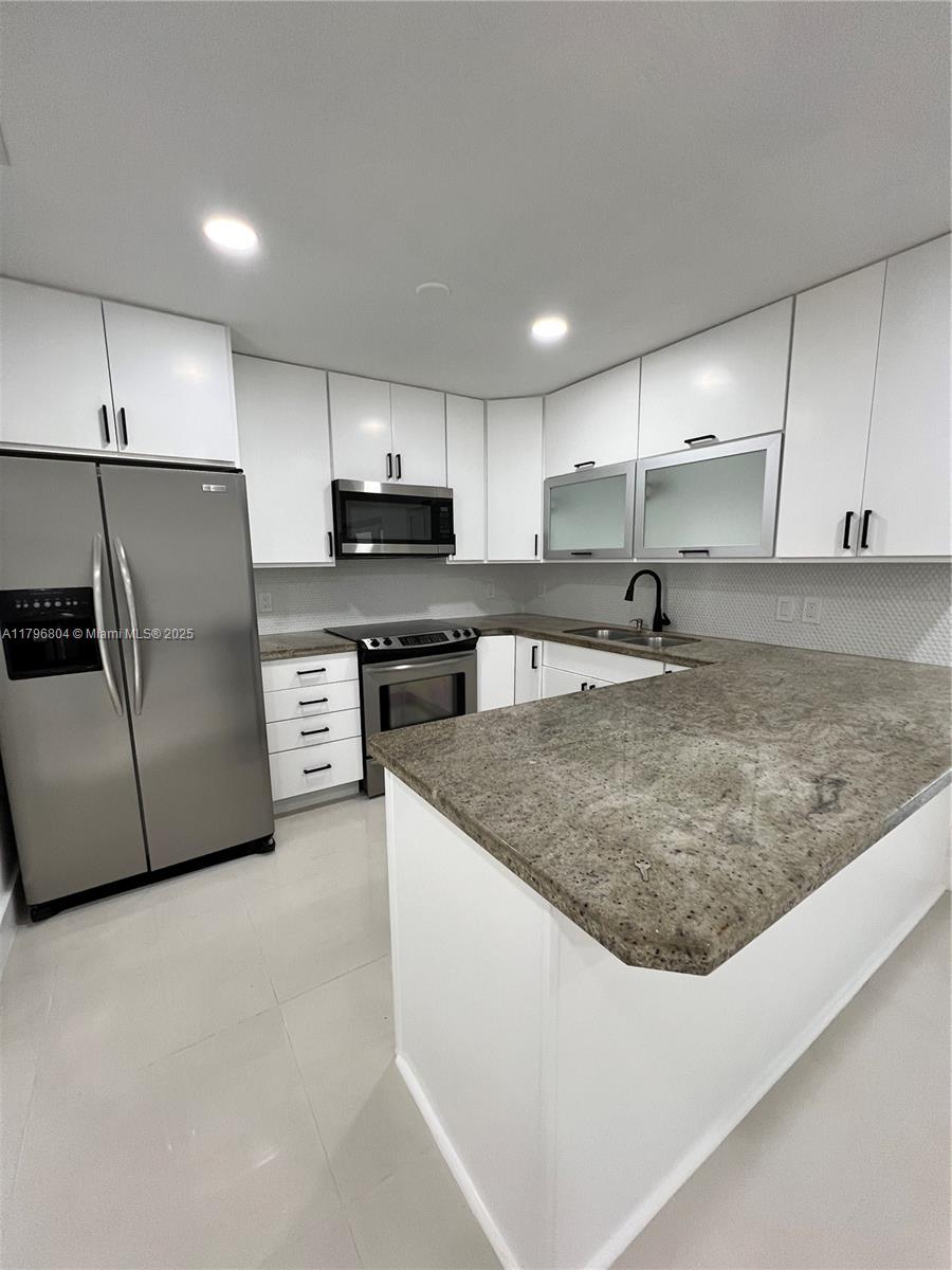 LYNDALE ADDN - Residential Lease