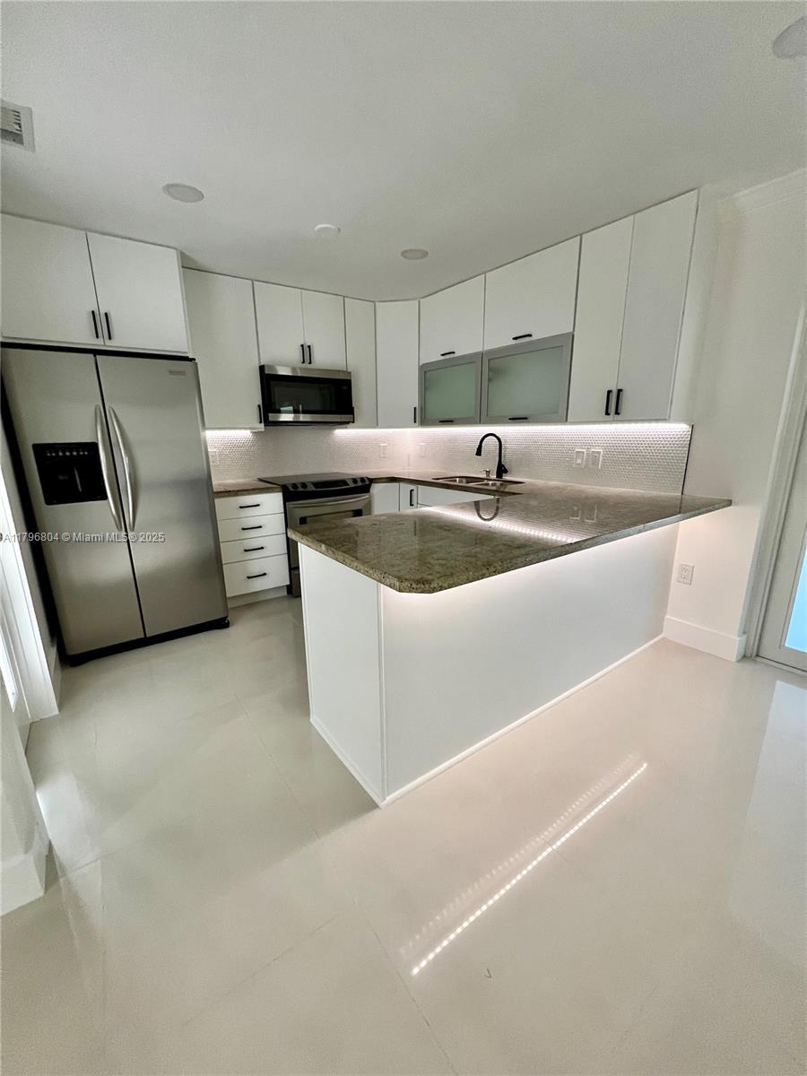 LYNDALE ADDN - Residential Lease
