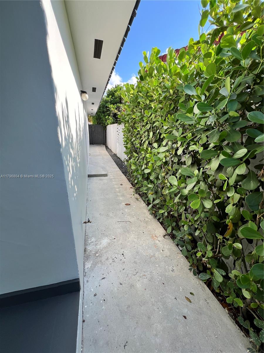 LYNDALE ADDN - Residential Lease
