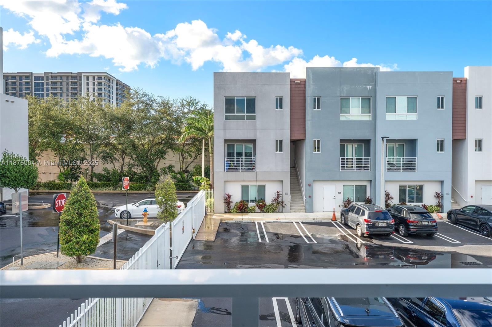 RIVERWOOD - Residential Lease