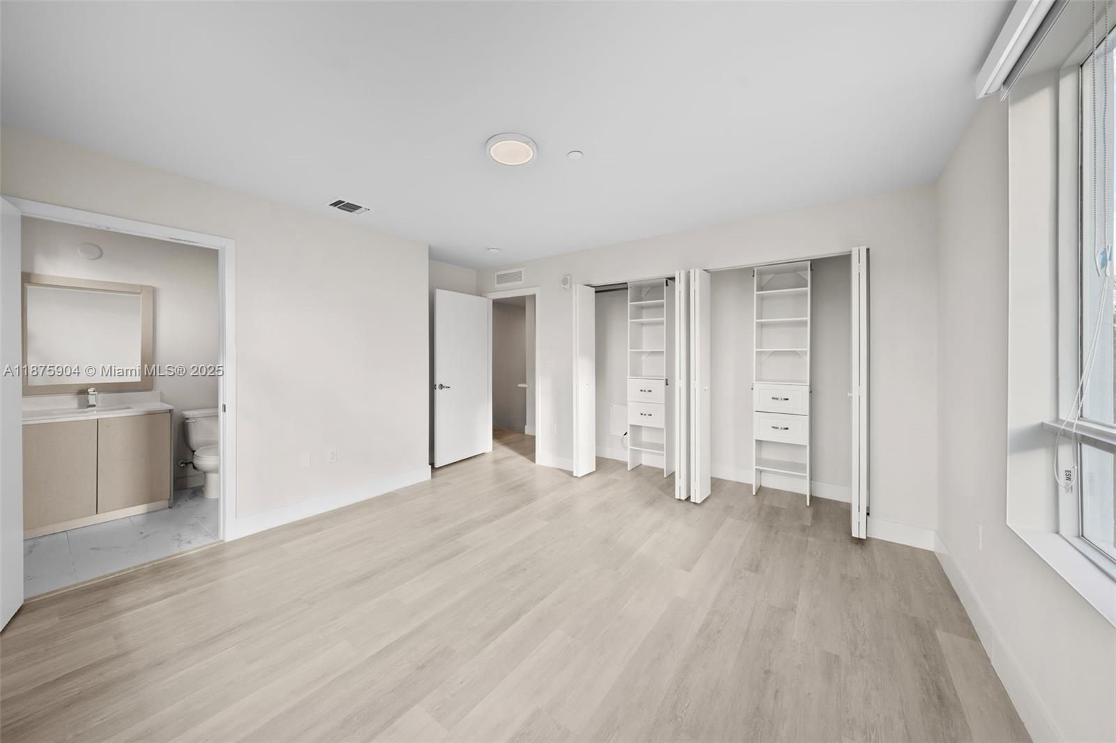 RIVERWOOD - Residential Lease