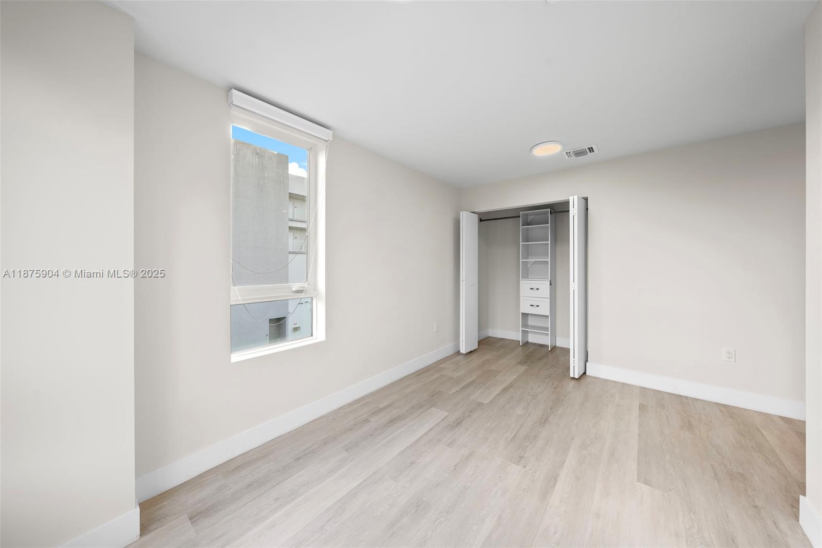 RIVERWOOD - Residential Lease