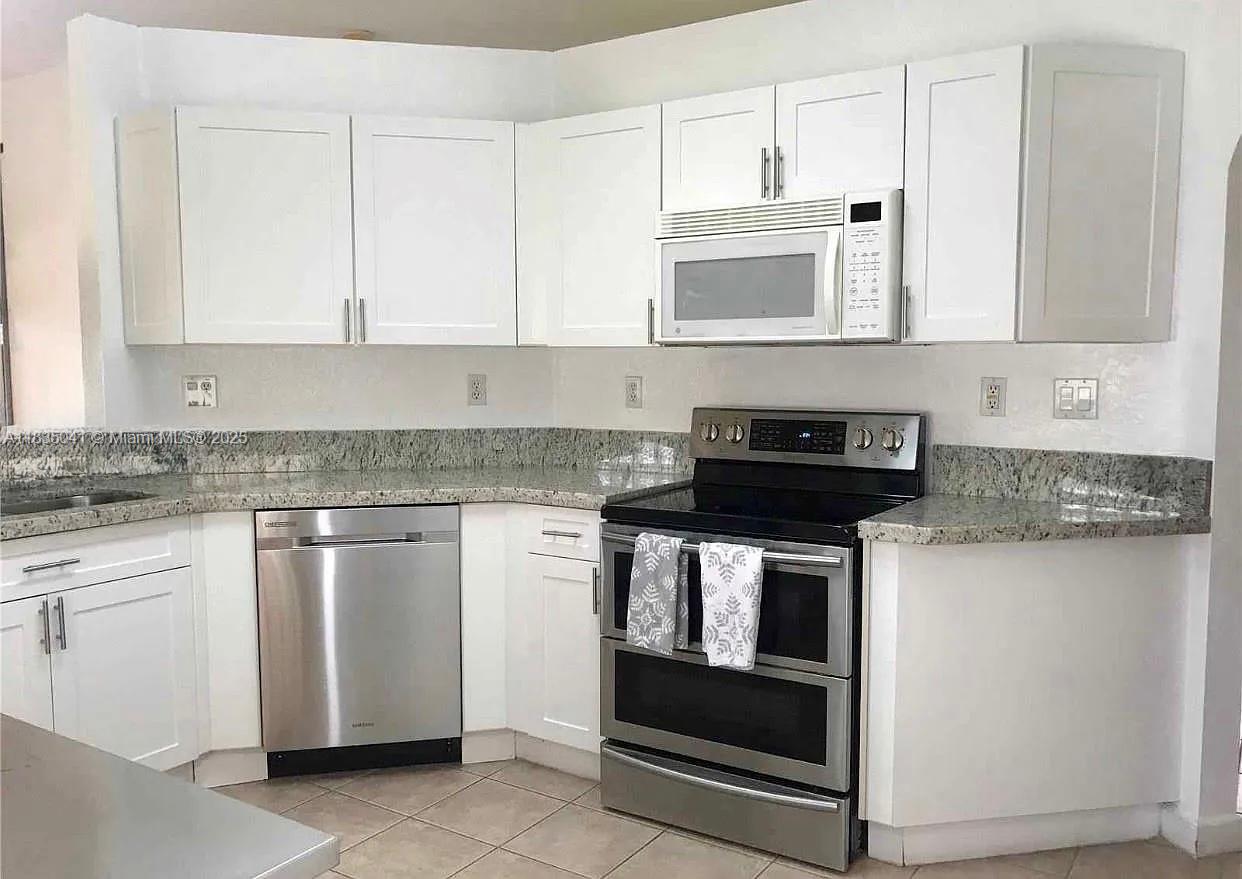 12010 SW 135th Ter