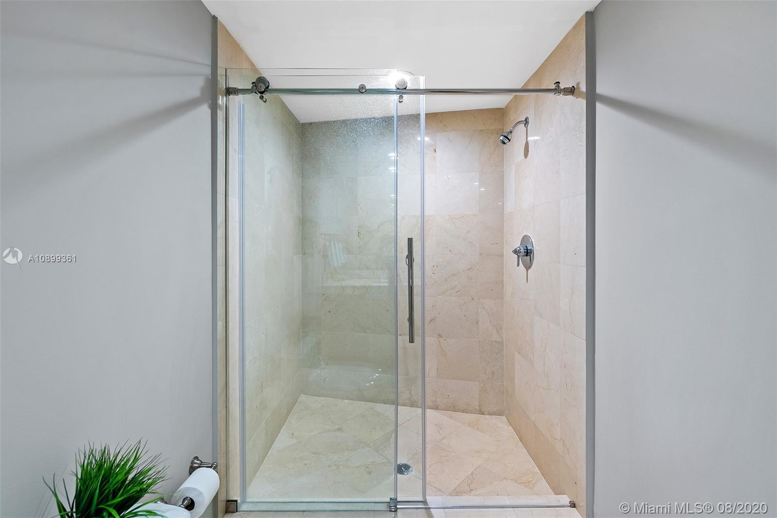 AQUAZUL - Residential