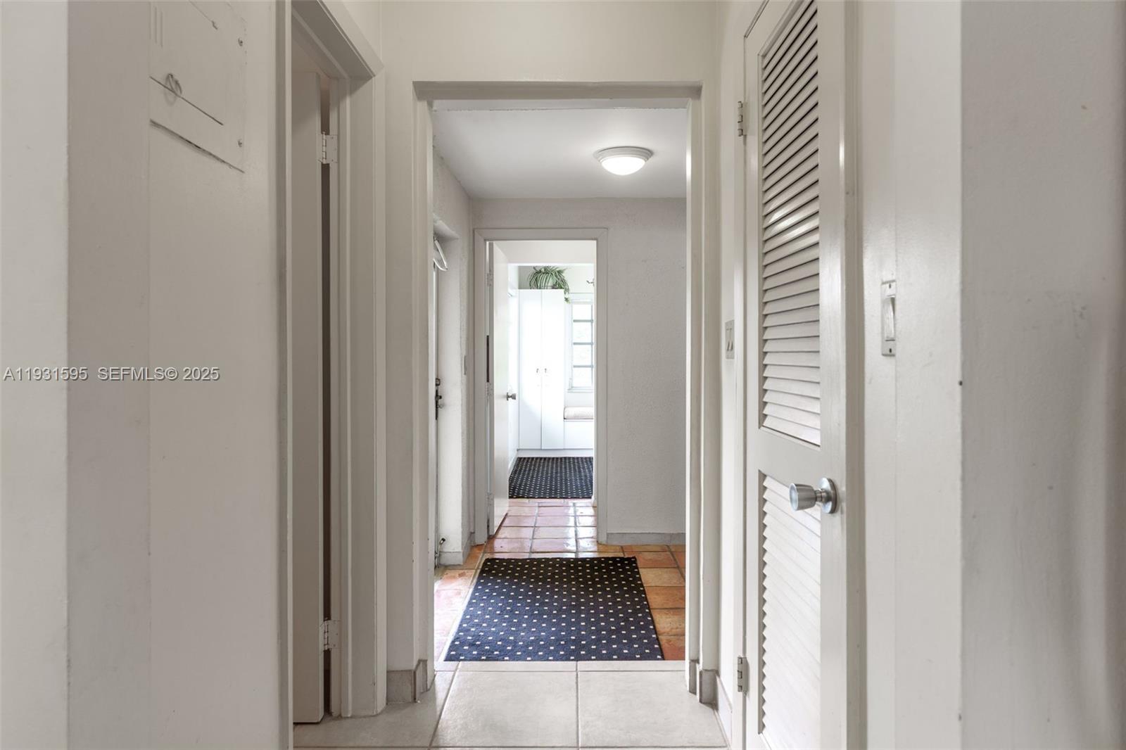 LAUDER GATE ISLES - Residential Lease