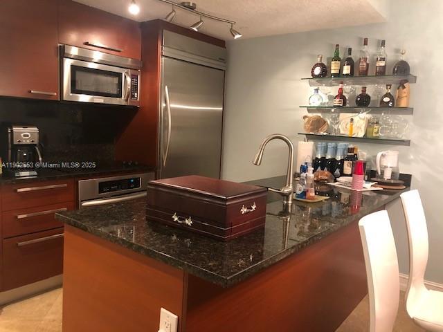 BEACH CLUB THREE CONDO - Residential Lease