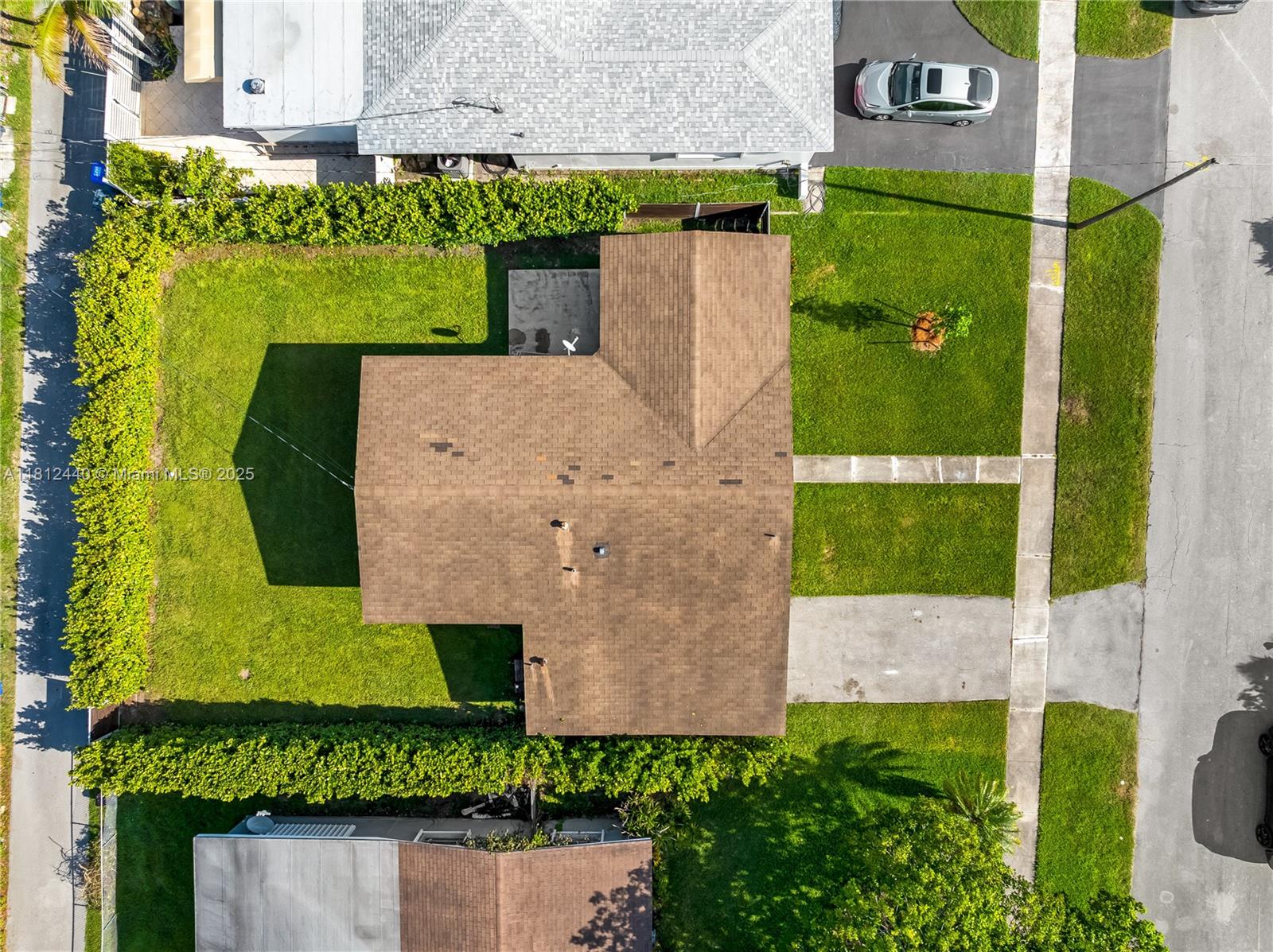 FLAMINGO MANORS - Residential