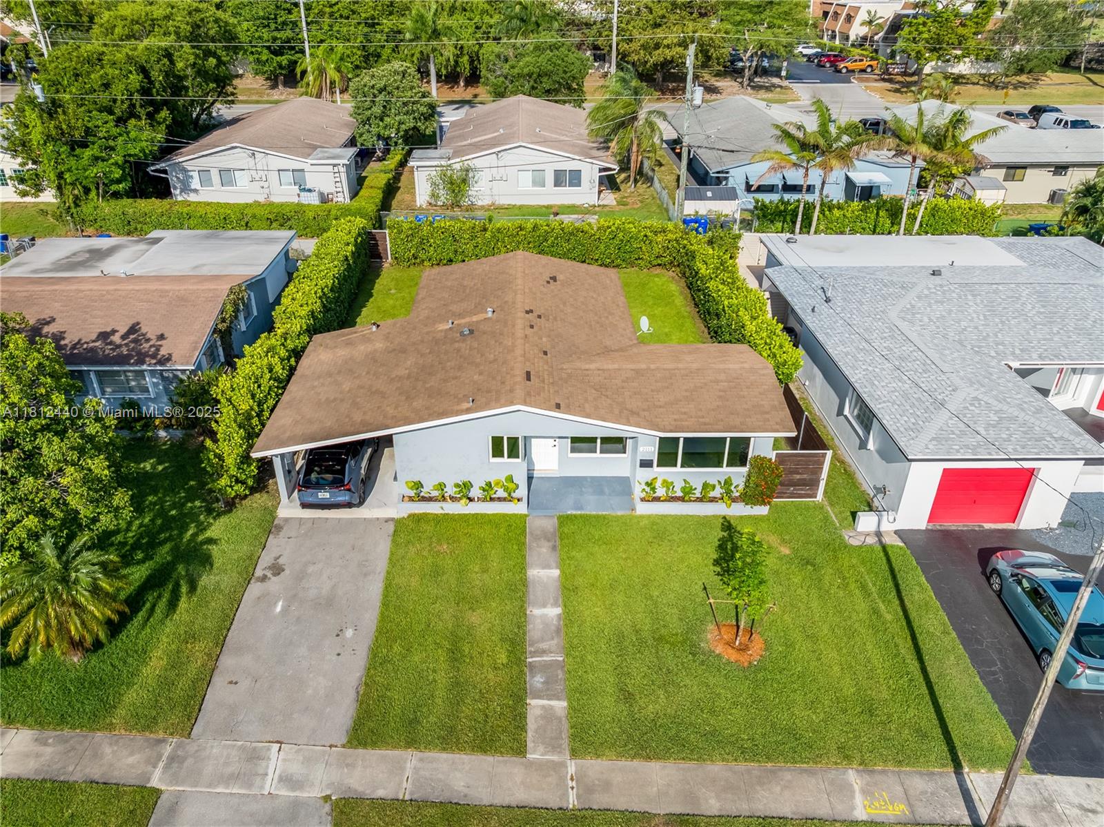 FLAMINGO MANORS - Residential
