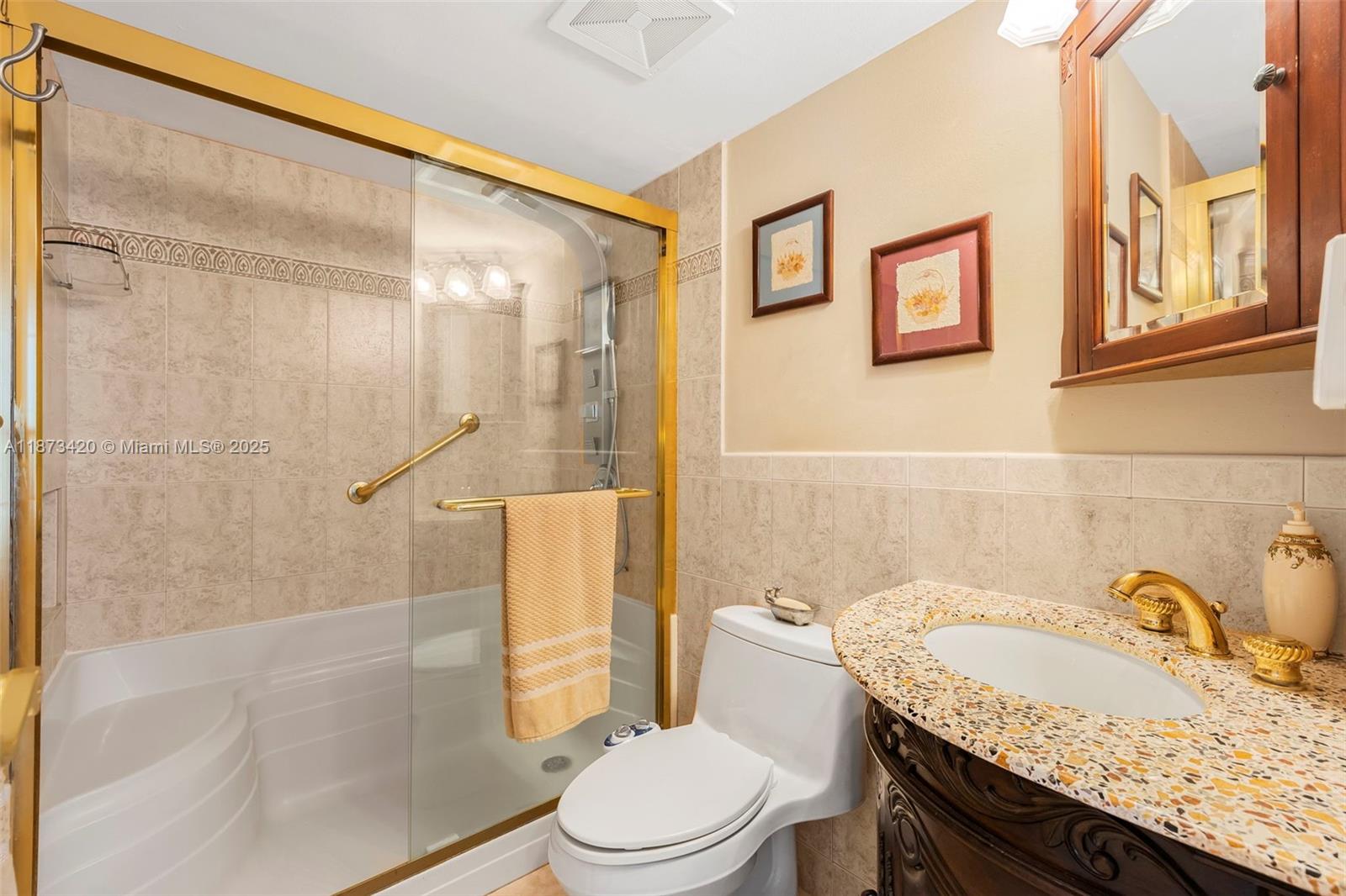 THE RIVIERA CONDO - Residential