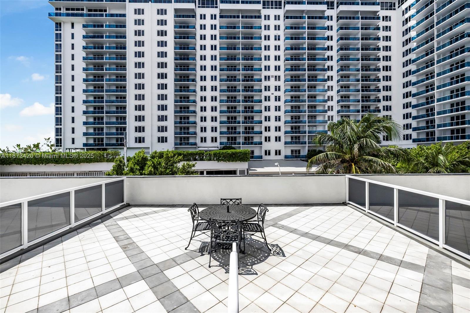 THE RIVIERA CONDO - Residential