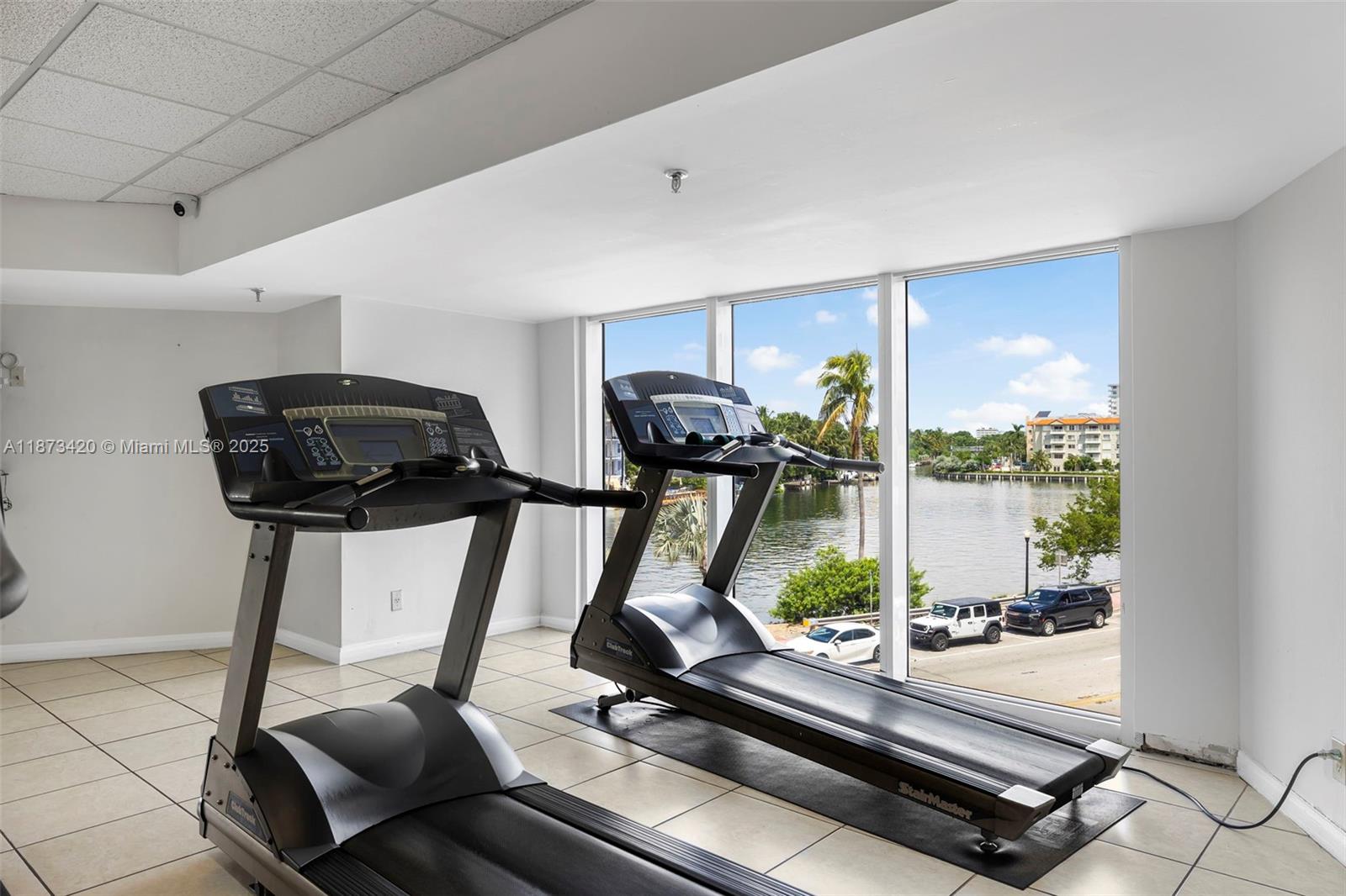 THE RIVIERA CONDO - Residential