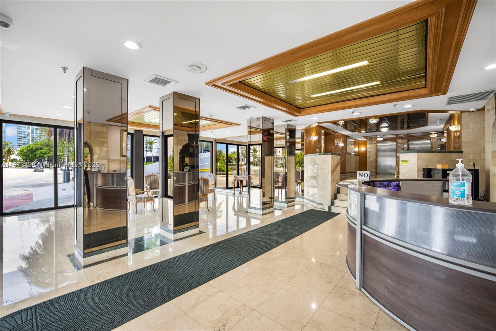 THE RIVIERA CONDO - Residential