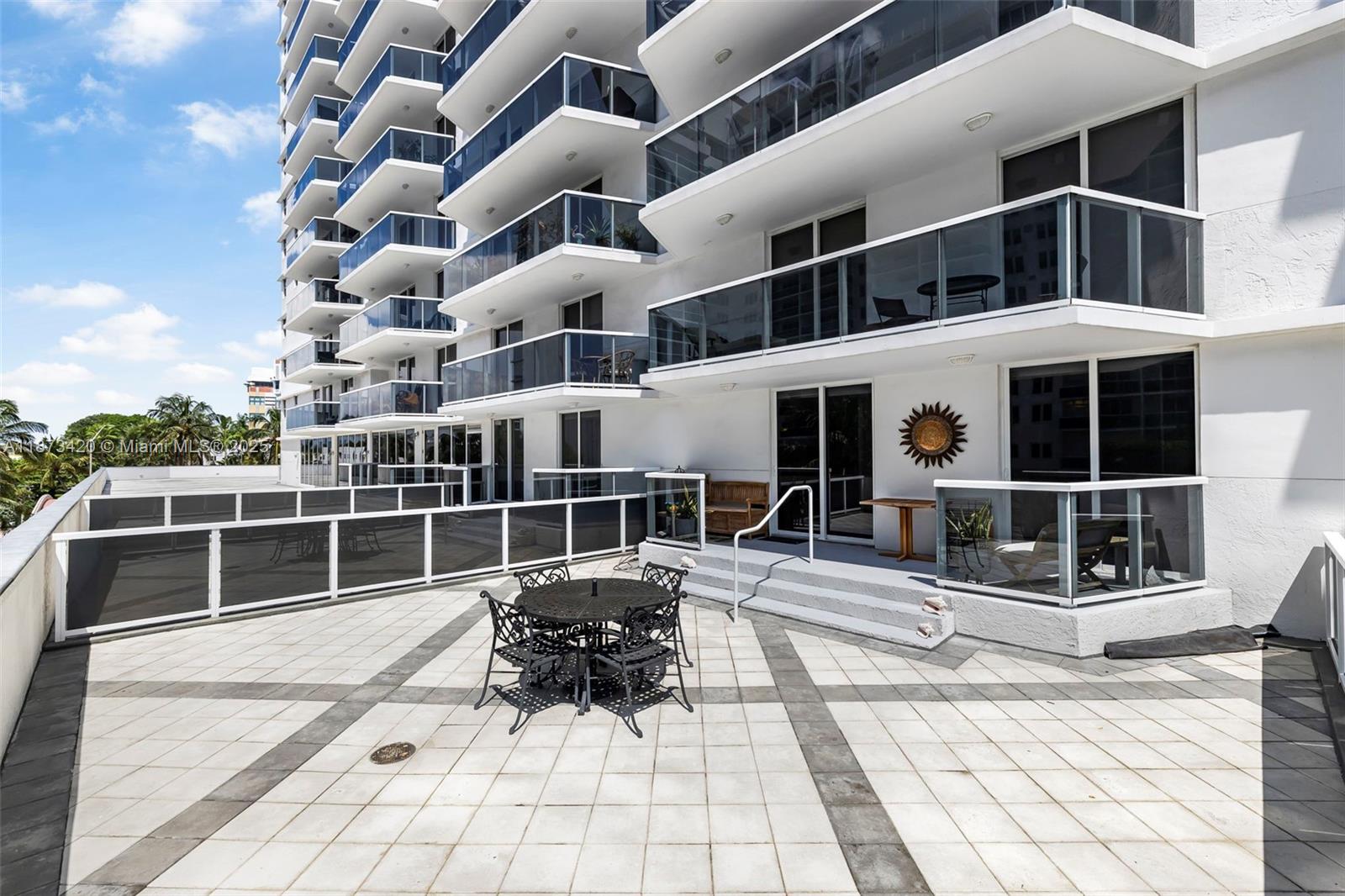 THE RIVIERA CONDO - Residential