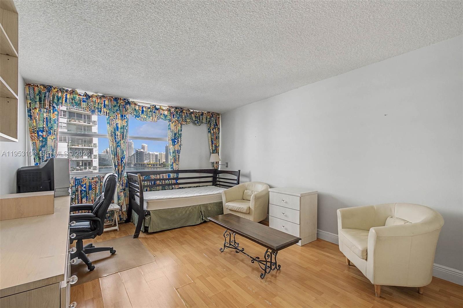 BAYSHORE PLACE CONDO - Residential