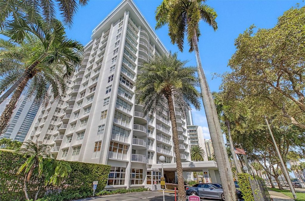 Photo of 1420 Brickell Bay Dr #904B, Miami, FL 33131 (MLS # A11953106)