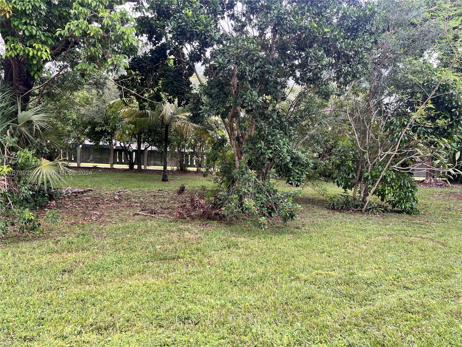 GREEN HILLS PARK WEST NO - Residential