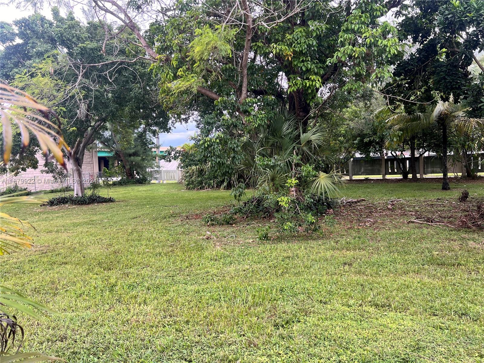 GREEN HILLS PARK WEST NO - Residential