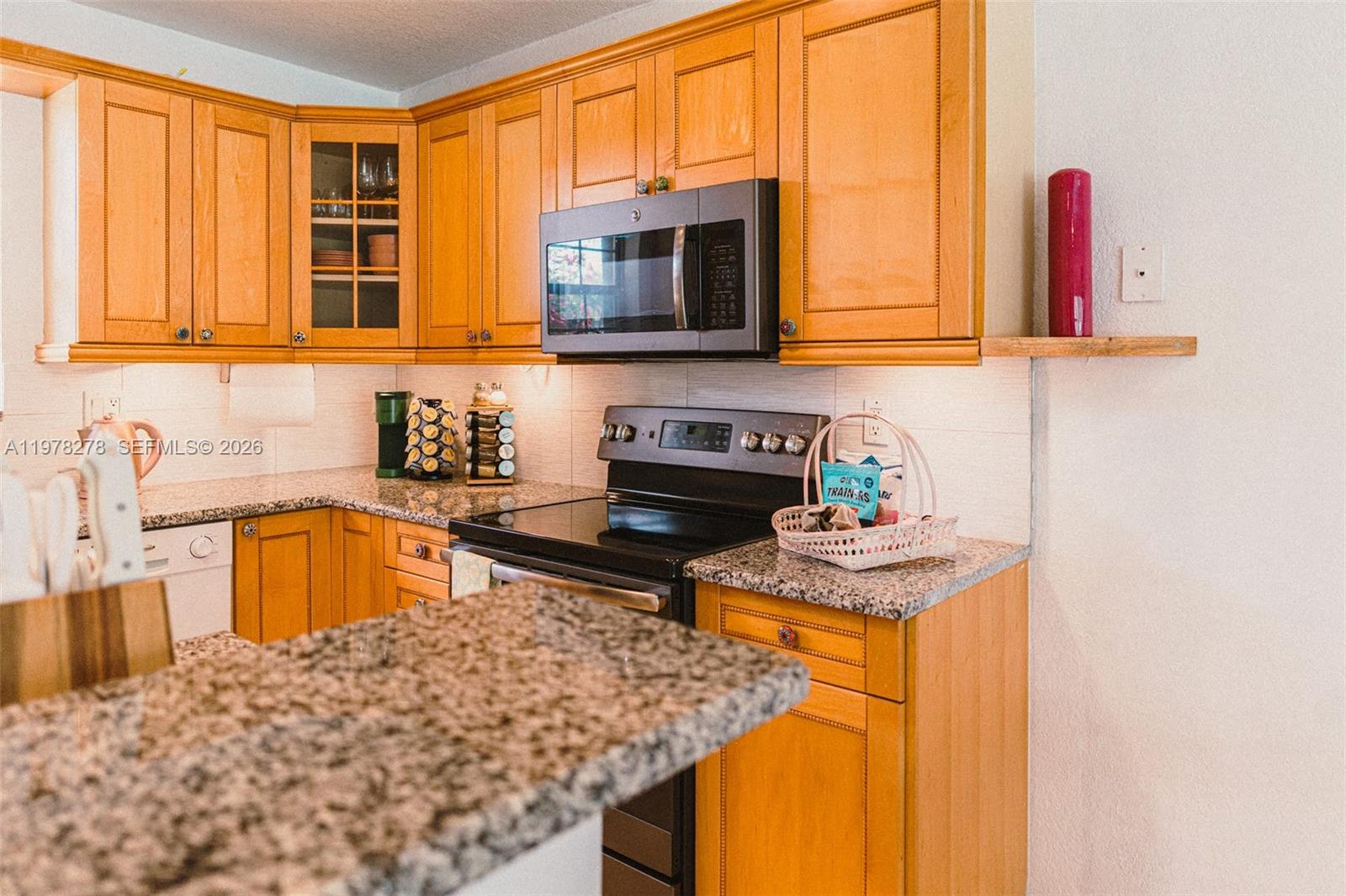 FLORESTA ESTATES 2ND SEC - Residential Lease